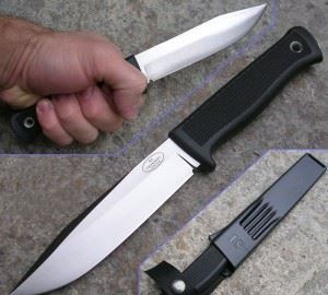 瑞典FALLKNIVEN S1Z森林用子托鞘刀