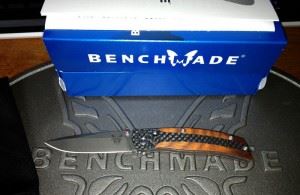 美国蝴蝶Benchmade 482碳纤维+黄檀木折刀限量版